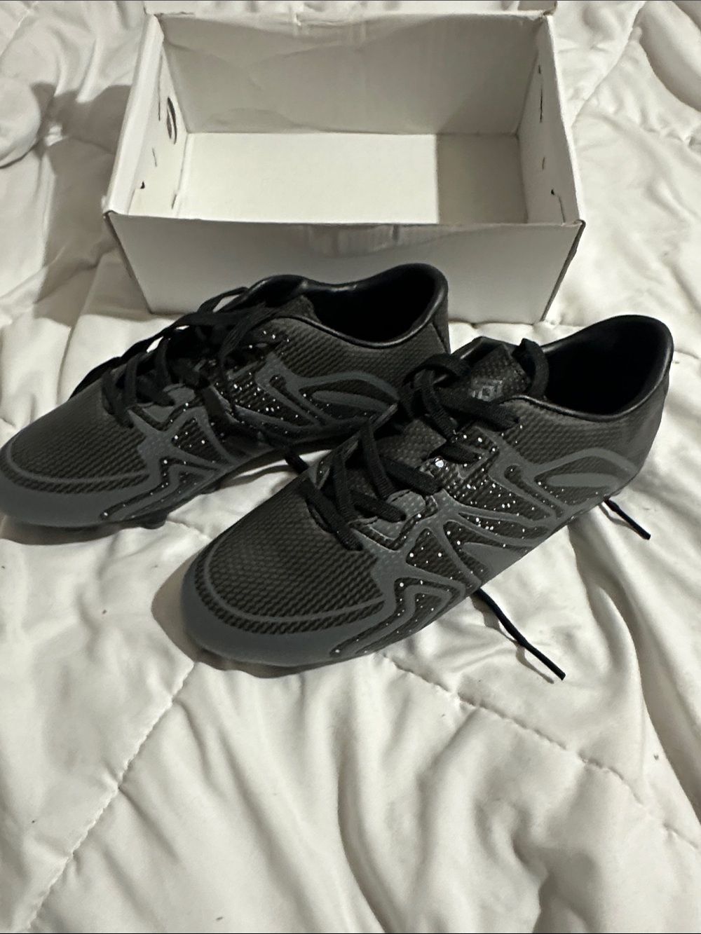 Dream Pairs Black Athletic Sneakers with Subtle Gray Accents